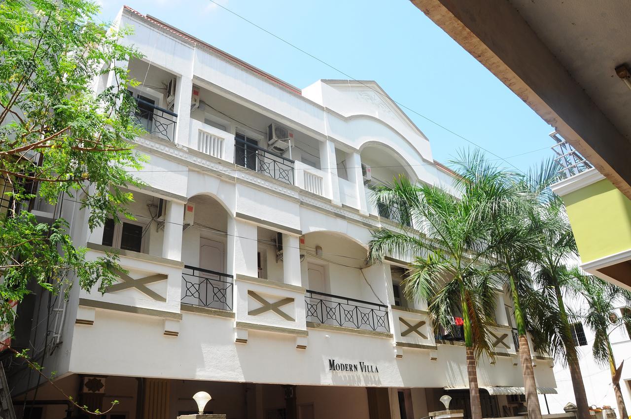 Modern Villa Madrás Exterior foto